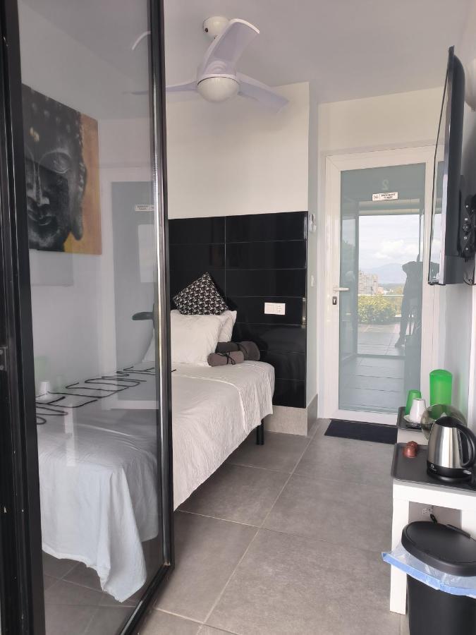 Pinar Suites Habitaciones Торемолинос Екстериор снимка