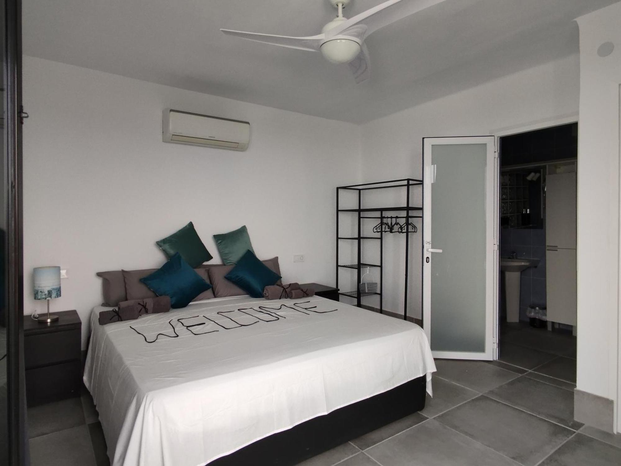 Pinar Suites Habitaciones Торемолинос Екстериор снимка