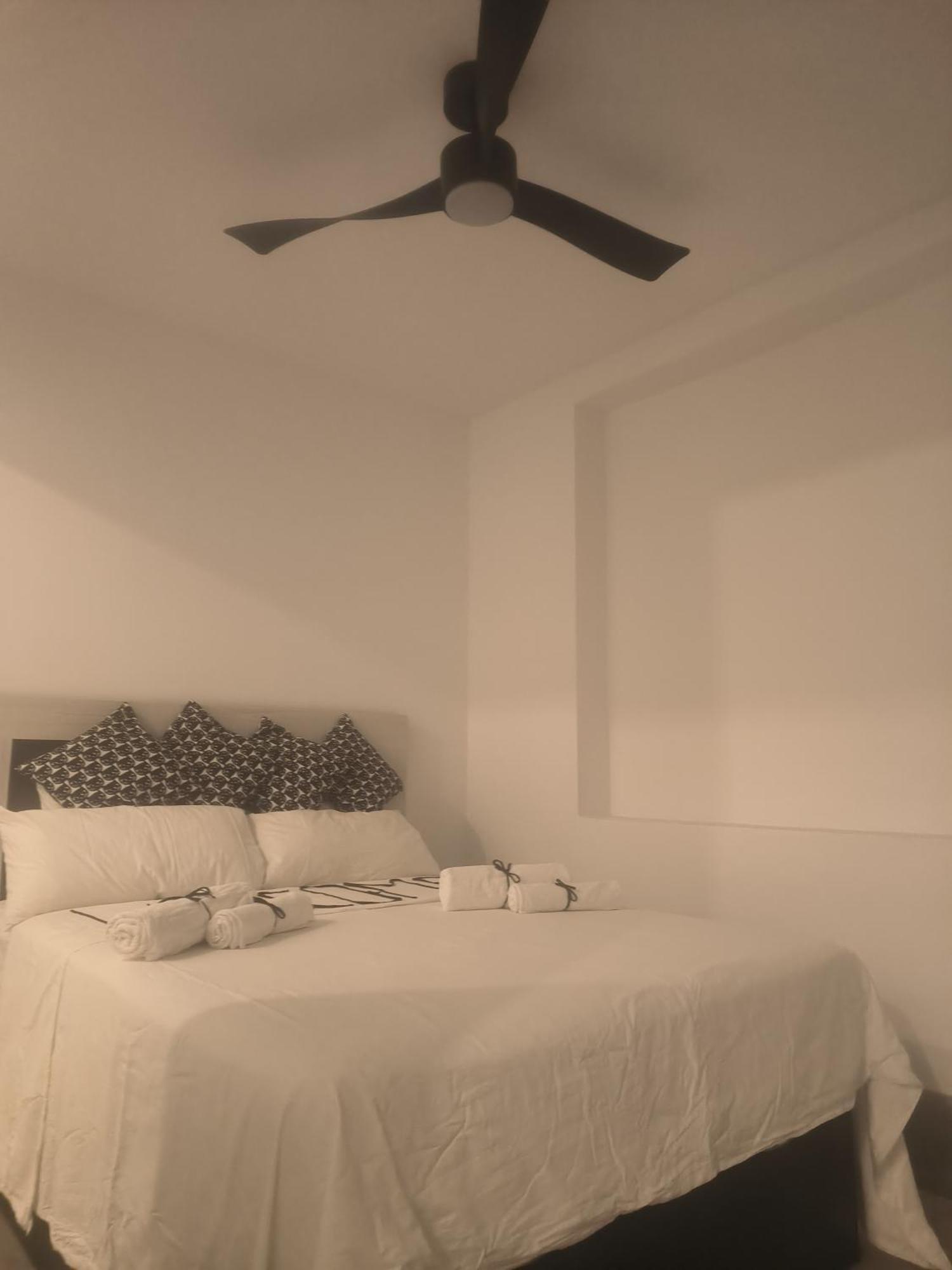 Pinar Suites Habitaciones Торемолинос Екстериор снимка