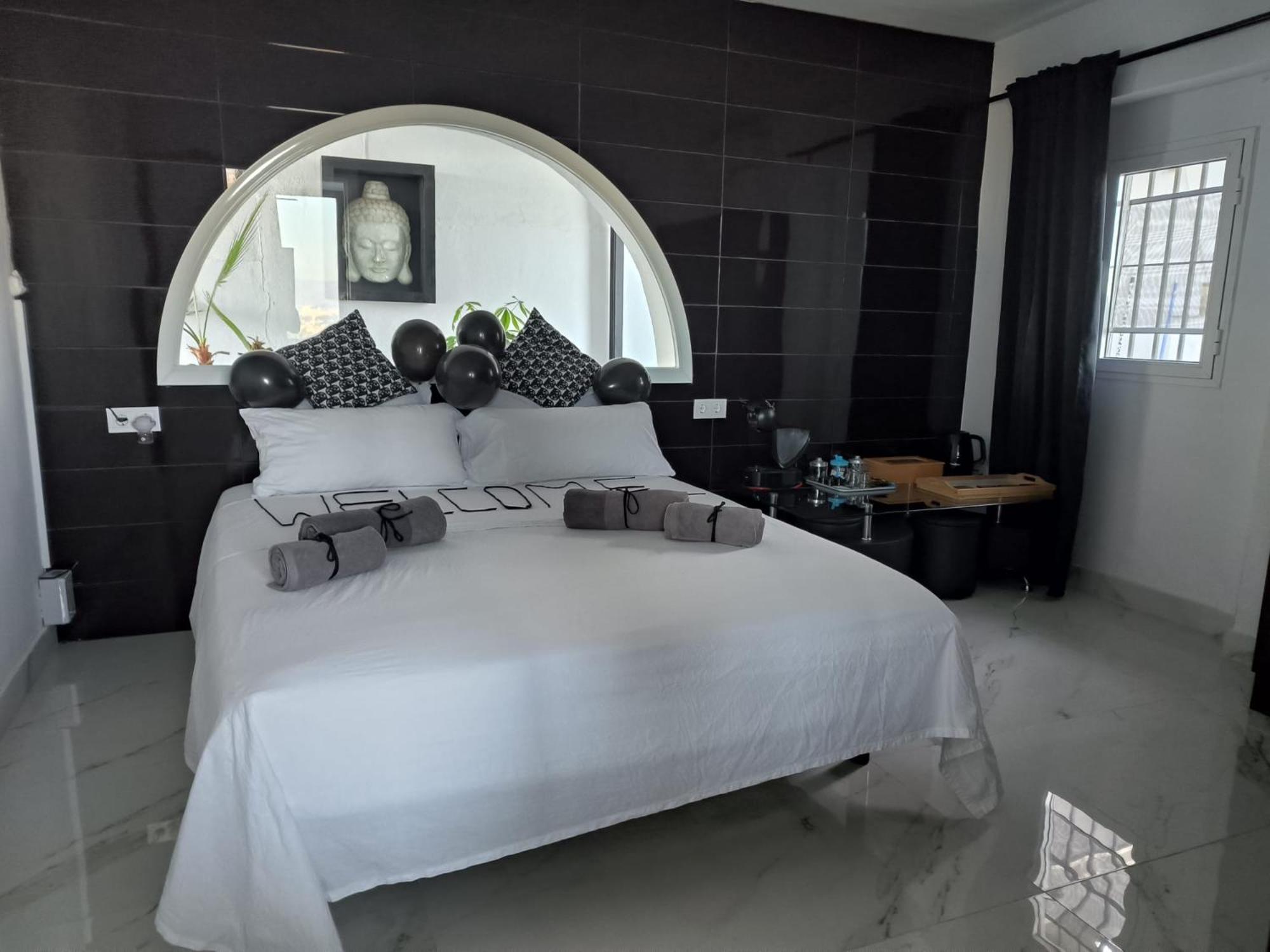 Pinar Suites Habitaciones Торемолинос Екстериор снимка