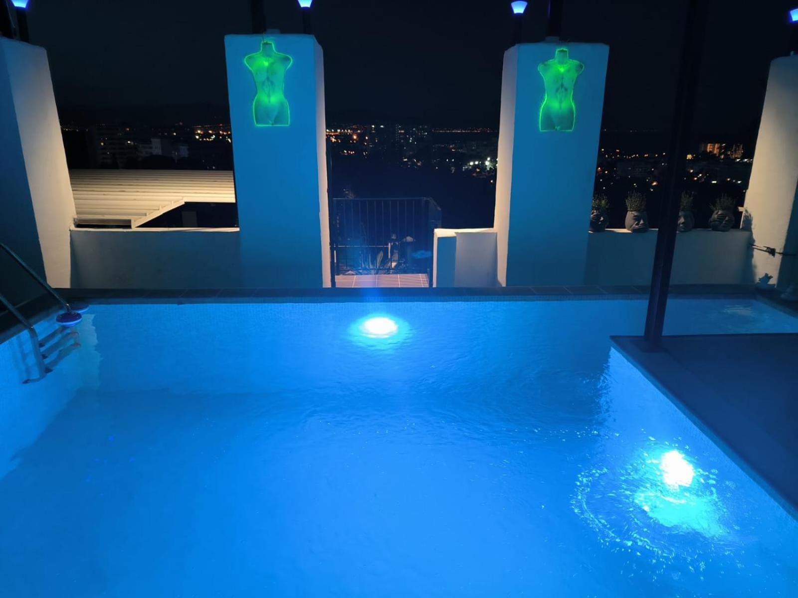 Pinar Suites Habitaciones Торемолинос Екстериор снимка